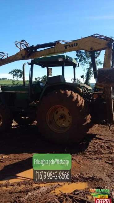 Carregador florestal com grua 7.60