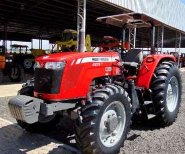 Trator massey ferguson 4275 4x4 ano 2015