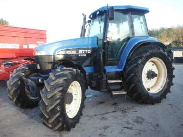 Tractor new holland 8770