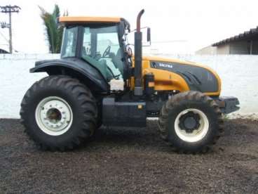 Trator valtra modelo bt 190 4x4 ano 2011