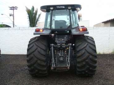 Trator valtra modelo bt 190 4x4 ano 2011