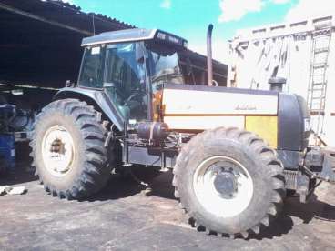 Tratores valtra bh 180 2006