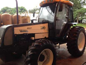 Tratores valtra bm110 2006