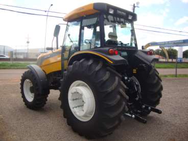 Valtra bm 110 - 4x4, ano: 2007, com cabine